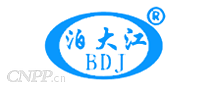 泊大江